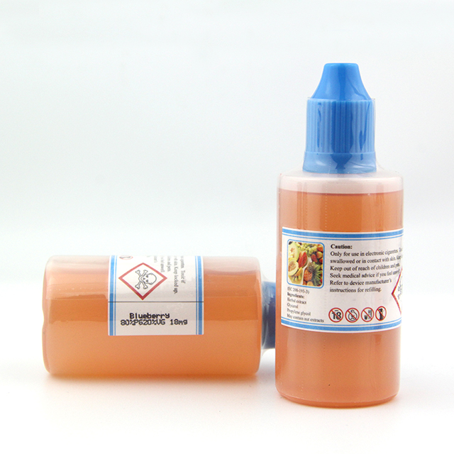 Picture: details of blueberry flavored dekang e-liquid