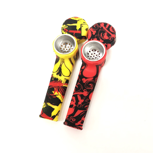 silicone spoon pipe with skull pattern printed on the it's body