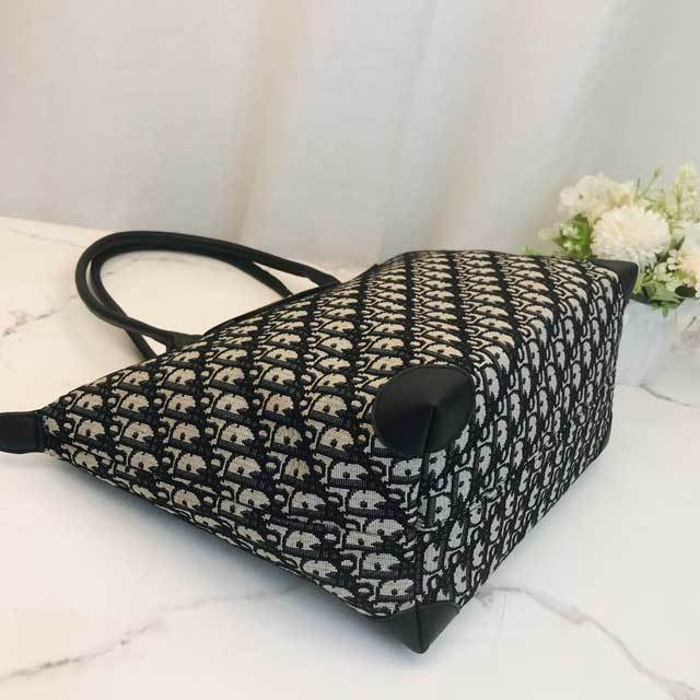 Fashion Design Shopping Handbag