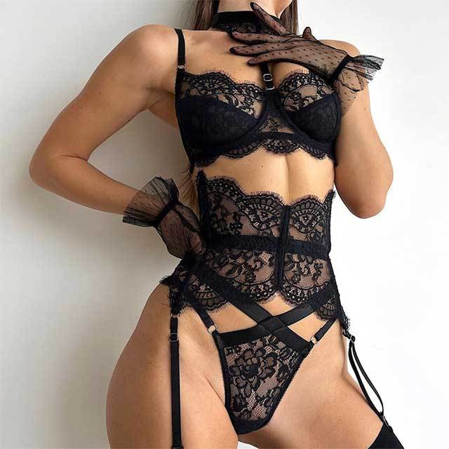 First Date Lace Bra and Panty Set