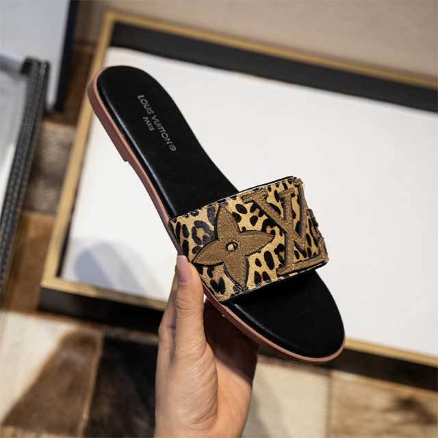 Leopard Printed Casual Style Flat Slippers