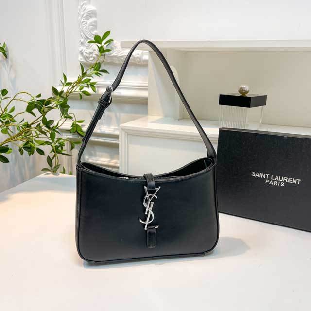 Metal Logo Fashion Leather Underarm Bag