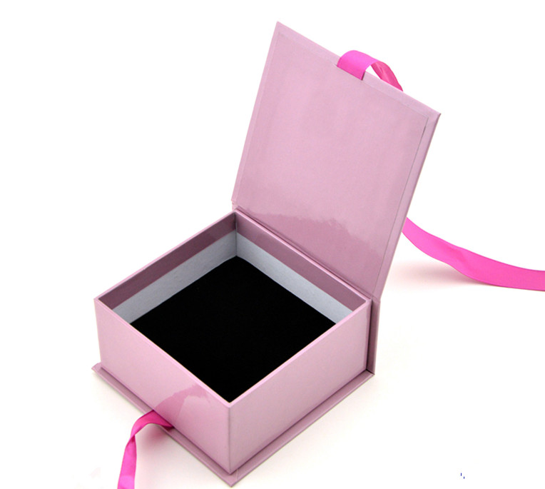 High Quality Wrapping Gift Box With Ribbon