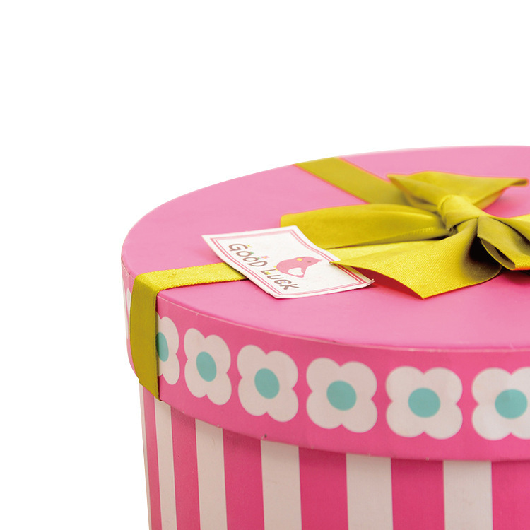 Beautiful Round Gift Box