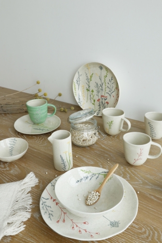 Spring Vibe Tableware Collection