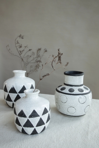 Black and White Crackle Geometry Vase Collection