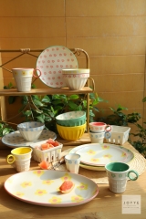 Cute Stamped Flower Tableware Collection