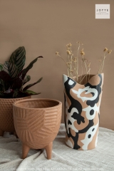 Artistic Style Black and White Vase Collection