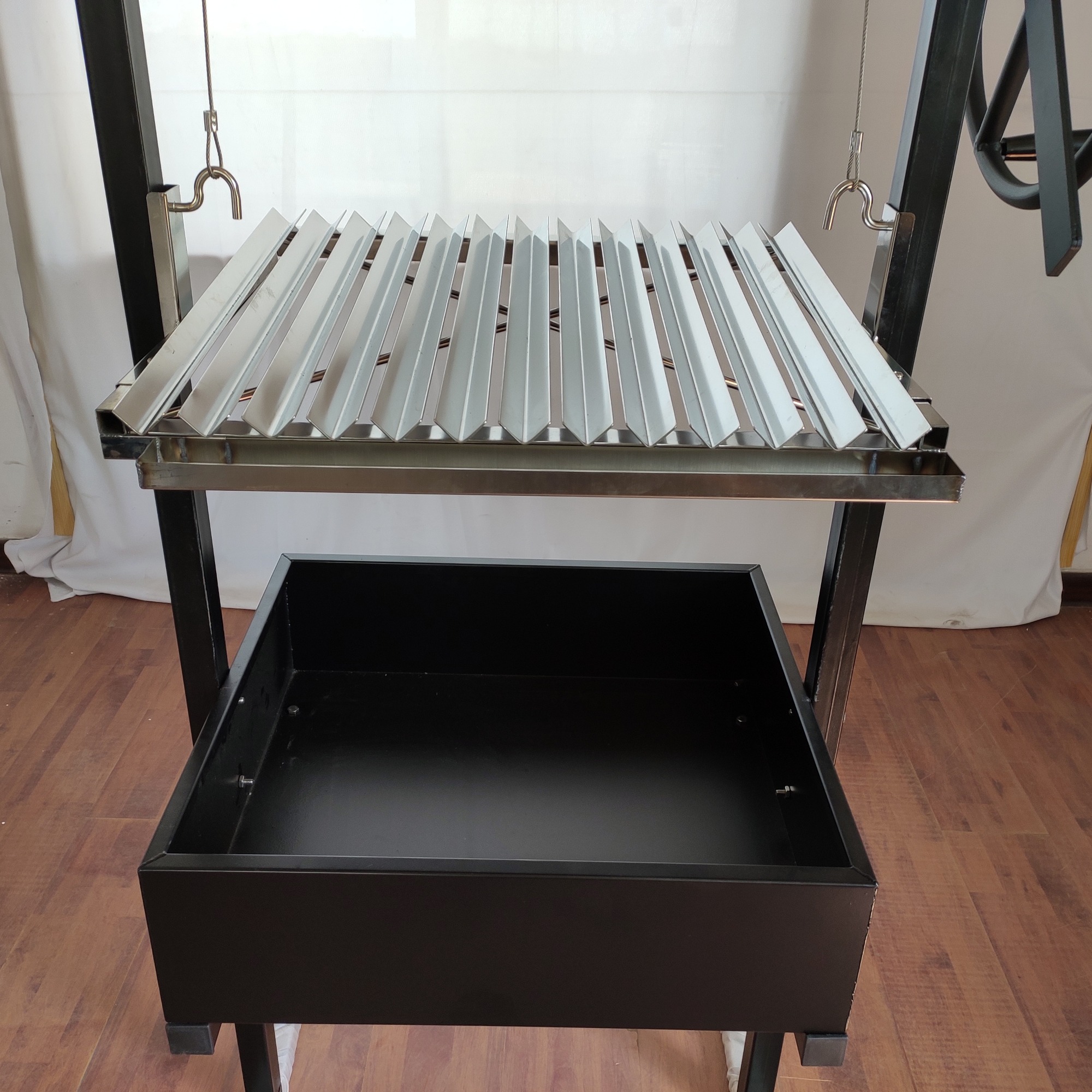 Commercial Charcoal BBQ with Argentinian Grill Height Adjustment