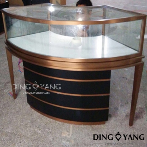 Curved Jewellery Display Counter Showcase