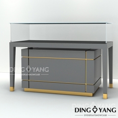 Black Gold Jewellery Counter