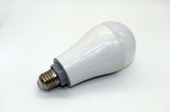 Led Dual battery emergency bulb Y6920