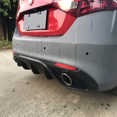 Carbon Fiber PP Style Rear Bumper Lip for Alfa Romeo Giulia