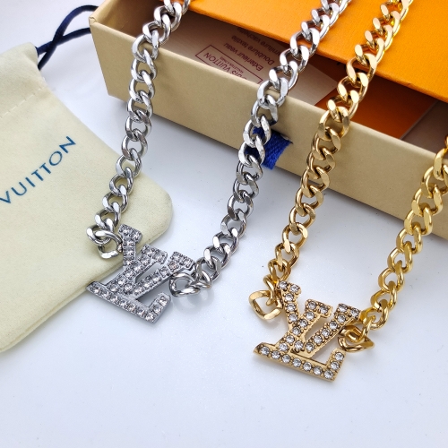 lv v Necklace