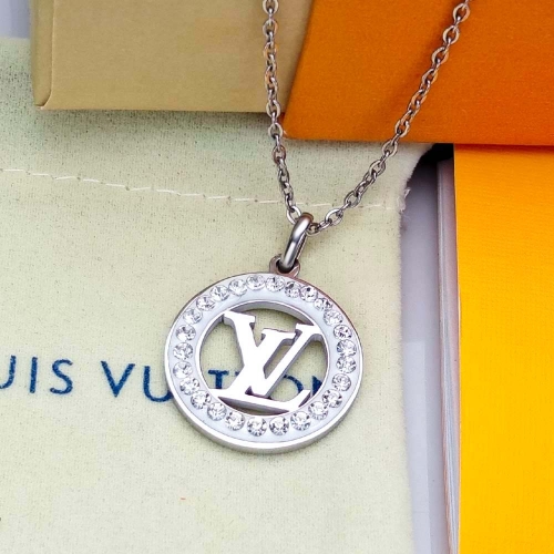 lv v Necklace