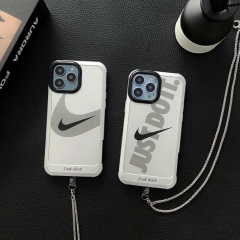  ナイキ iphone14/14 pro/14 plus/14pro maxケース 高級ブランド nike アイフォン13/13pro/13pro max保護カバー チエーン付き  iphone12/12pro/12pro max携帯スマホケース 大人気スポーツ風 iphone11/11pro/11pro max保護スマホケース  ファッション