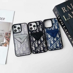 Dior柄日韓風iPhoneケース 全機種高品質対応 大人気日韓風ブランドのDior柄iPhoneケース登場!対応機種包括iPhone17/17Air/17Pro/17Pro Max、16/16Pro/16Pro Max/16plus、15Pro/15Pro Max、14/14Pro/14Pro Max及び13/13Pro/13Pro Max。 高品質材質でキズ防止に優れ、一部機種はカードポケット付き設計が便利。芸能人も愛用する人気アイテムで、iPhoneを保護しつつファッション度をUP!