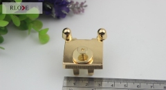 Handbag decoration light gold metal plug lock RL-BLK105