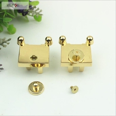 Handbag decoration light gold metal plug lock RL-BLK105