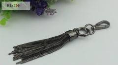 Custom Popular Keychain Decorative Metal Snap Hook Tassel Charms RL-LCP030