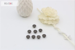 Hot selling handbag fittings round flat shape brass matte gunmetal decorative studs rivet RL-RT032