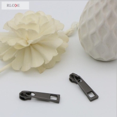 High quality 3# bag gunmetal zipper puller for handbag/shoes RL-ZP018