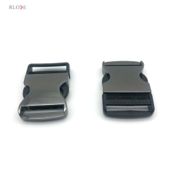 Belt Hardware Fittings Various Color Gold / Gunmetal / Silver 38 MM Half Plastic Release Metal Buckles