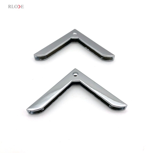 Straight Triangle Chrome Color Bag Metal Clip Corner 48.37MM For Handbag Hardware