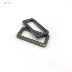 Worldwide Leather Bag Manufacturer Custom 32 MM Gunmetal Color Flat Shape Metal Square Rings Buckles For Handbag