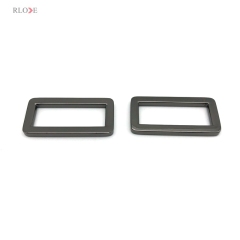 Worldwide Leather Bag Manufacturer Custom 32 MM Gunmetal Color Flat Shape Metal Square Rings Buckles For Handbag