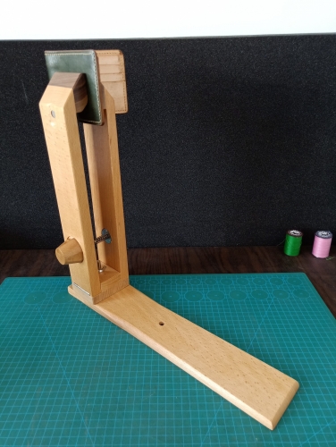 Large Beech Stitching Pony