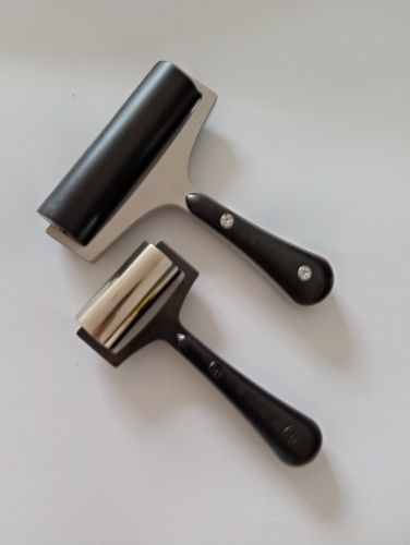 Solid stainless steel Leather guled roller