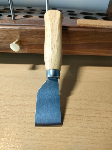 Basic Japanese style cutting knife