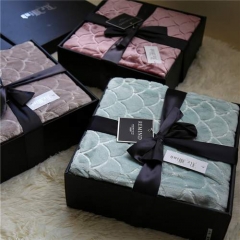 Wholesale Blankets Plaid Promotion gift High Quality Flannel Throw Fleece Blanket