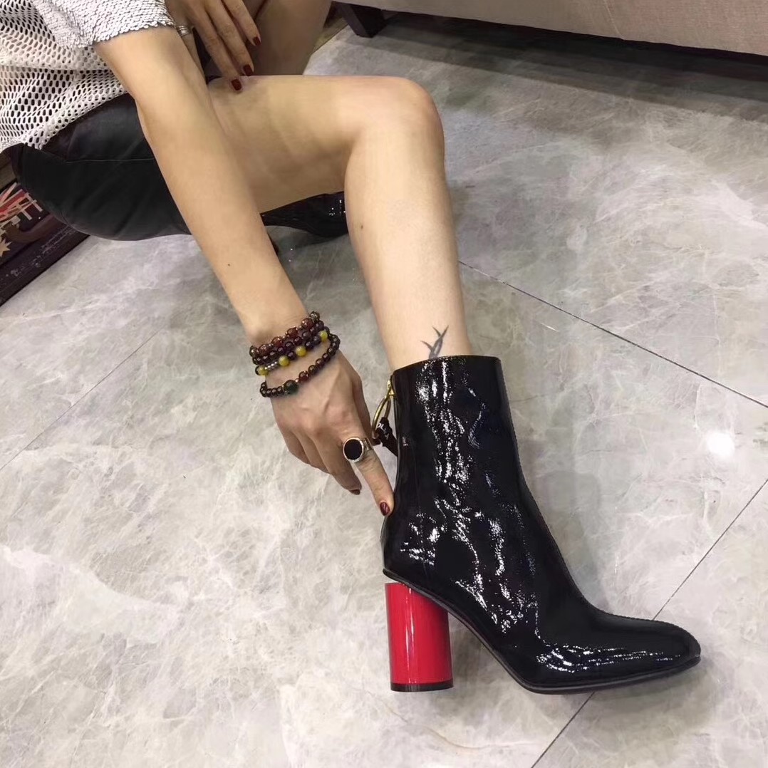 Red Lips Pointed toe Graffiti Zipper Ankle heel boots