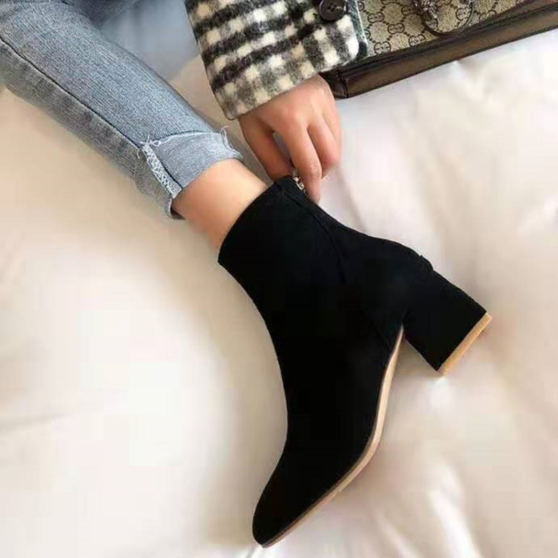 Producing Boot wholesale Squared V neckline toe real leather bootie Women's Ankle Chunky heel boots