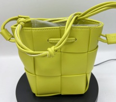 MZY Factory Woven Mobile Bag PU Handbag China Manufacturer Women's Fashion Oval Brand bag Leather Handbag Daily Bags