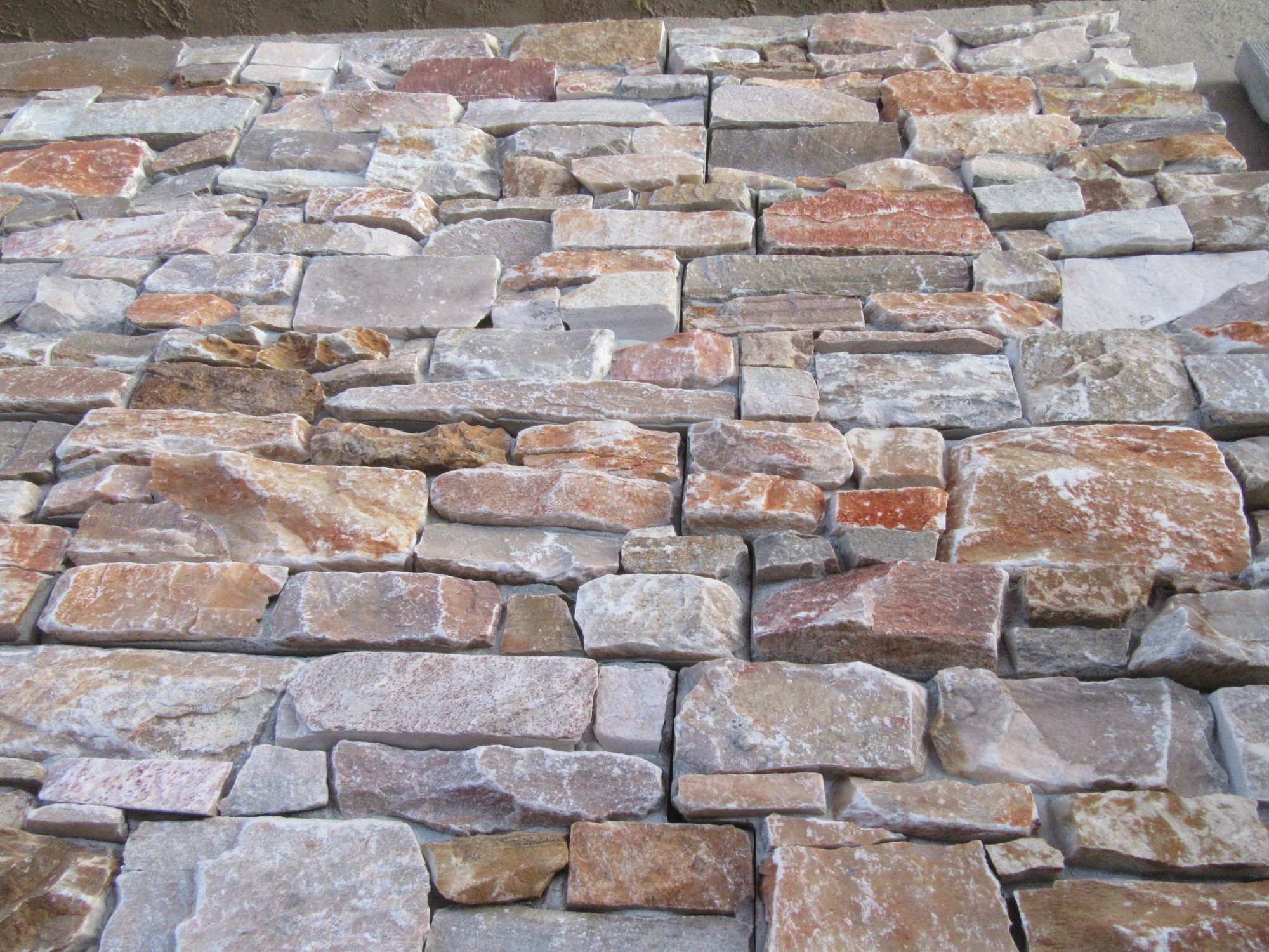 cultured stone wall cladding.jpg