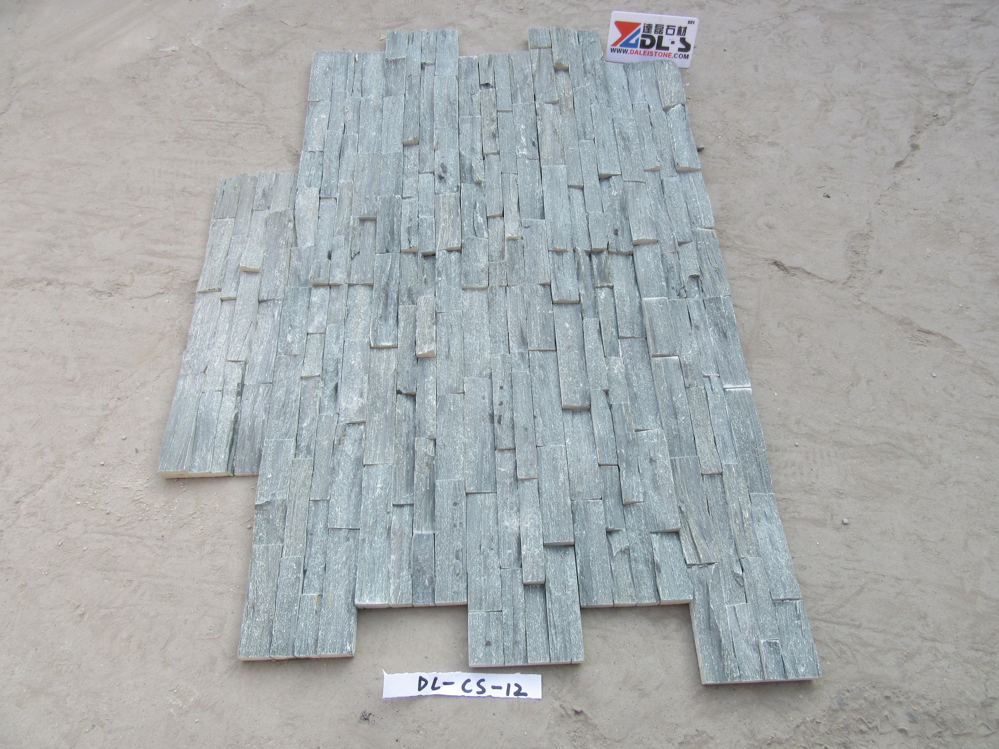 stacked slate veneer.jpg