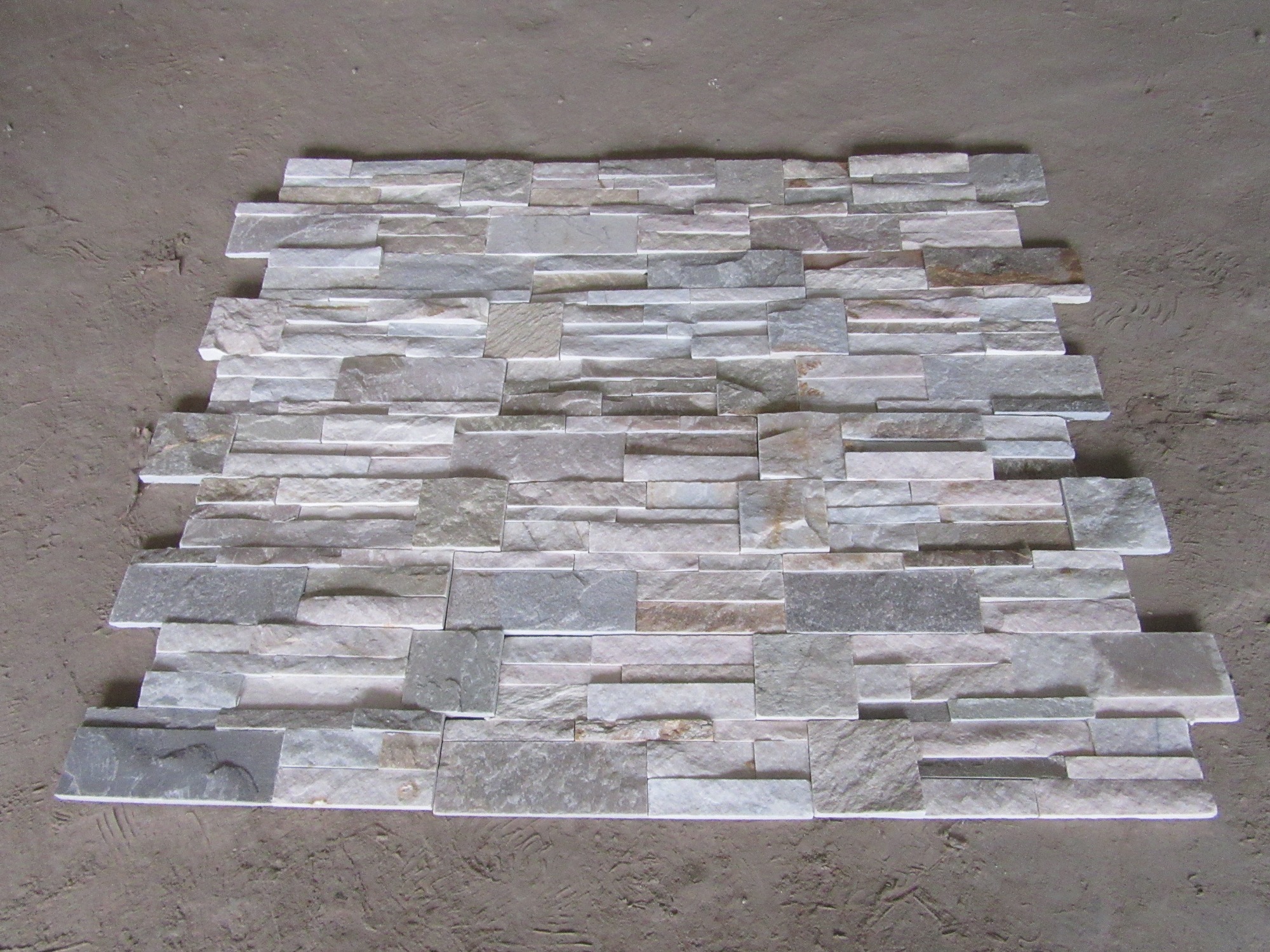 cultured stone veneer.jpg