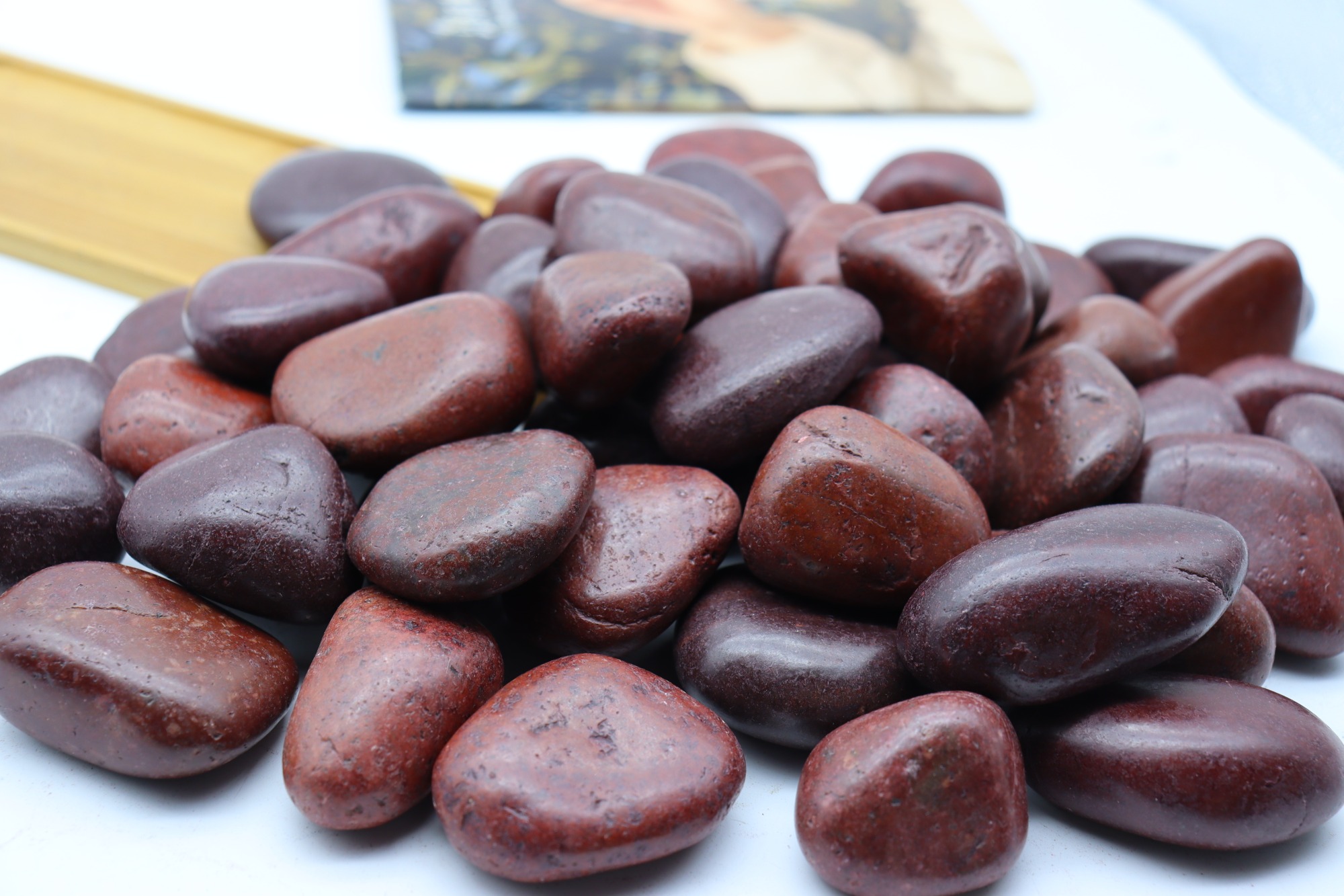 Natural Red Pebble Stone