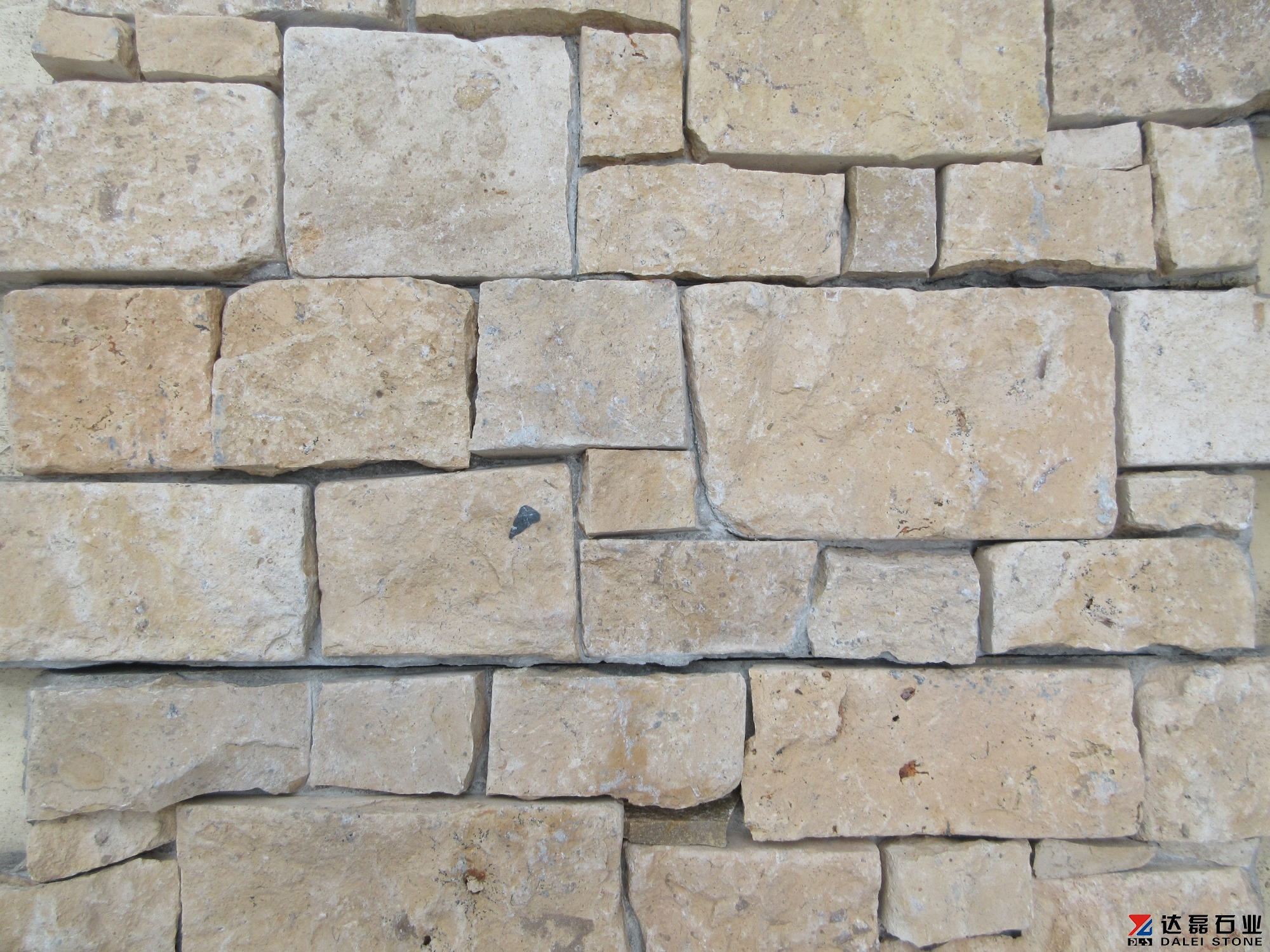 Classic Beige Limestone Stacked Wall Cladding Stone Veneer