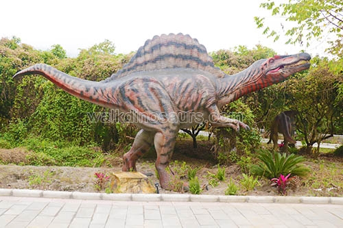 Spinosaurus animatrónico de 12 m de largo