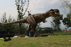 Modelo de tamaño real de simulación T-rex