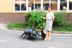 Parque de atracciones Insecto animatronic simulado