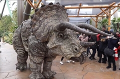 Disfraz de triceratops ambulante animatronic de gran venta