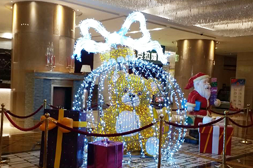 Chinese Lanterns with Lights	 Indoor Decoration