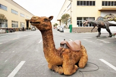 Paseo de animales animatronic realista de camello de tamaño natural