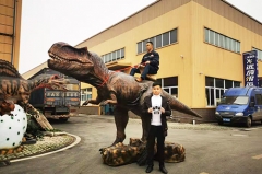 Paseo a pie T-rex animatronic de tamaño gigante