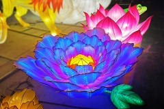 Decoración china del festival de la linterna de la flor de seda